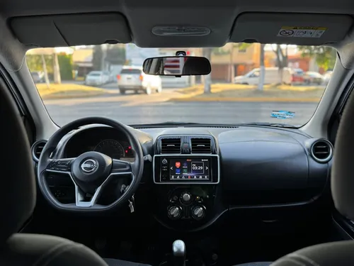 Nissan March 1.6 Advance Mt