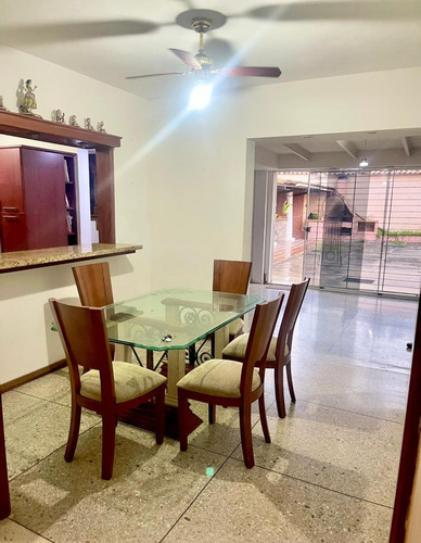 Inmobiliaria Mundo Inn Vende Casa Urbanizacion Colinas De Santa Rosa Al Este De La Ciudad