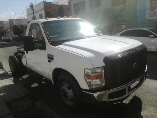 Imagen 4 de 14 de Camioneta Ford F-350 Mod.2010 Austera Gas Lp.