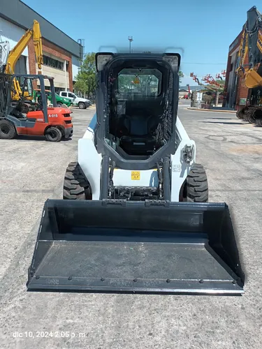 Minicargadora Bobcat Con Garantia