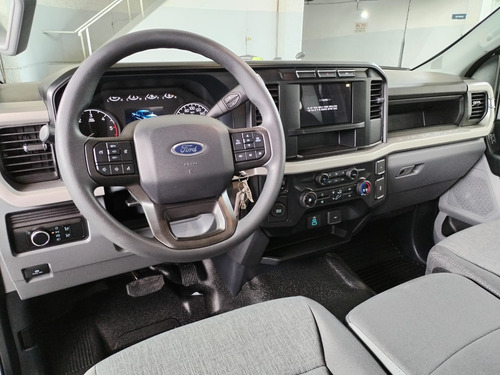 Ford F-350 Xl 7.3l 16v V8, Automática 10 Vel