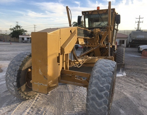 Imagen 6 de 14 de Motoconformadora Caterpillar 140 H_año 2005