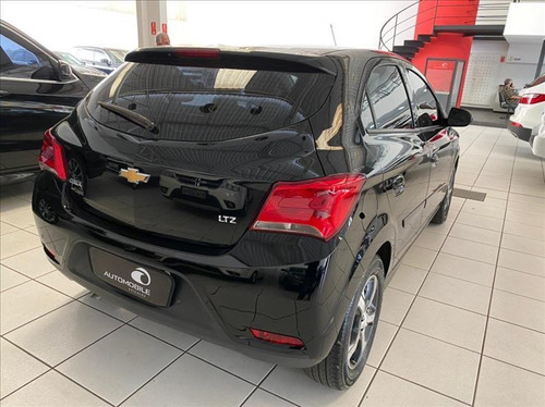 Imagem 7 de 8 de Chevrolet Onix Onix Hatch Ltz 1.4 8v Flex 4p Automatico