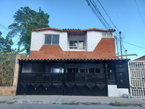 Rah Lara Vende Espectacular Y Amplia Casa De Uso Residencial Y Comercial. Barquisimeto-lara