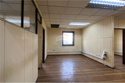 Imagen 17 de 30 de Planta De Oficinas De 860m2, Calle Aldunate, Temuco