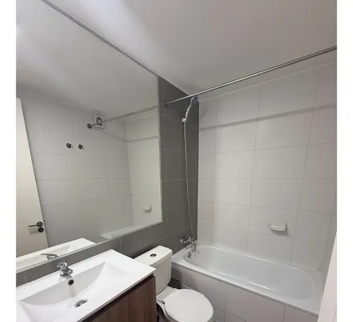 Excelente. 1 Dormitorio Y 1 Baño Con Muy Buena Conectividad