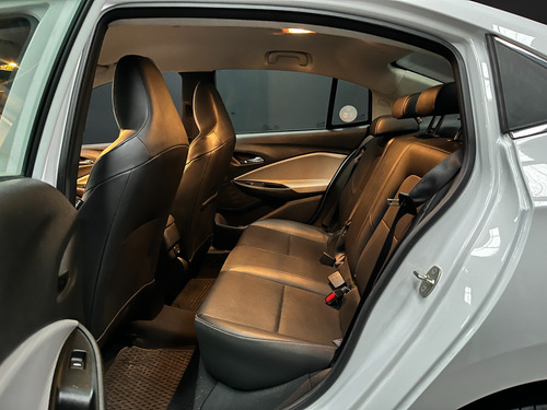 Chevrolet Onix Sedan PREMIER 1.0T AUT
