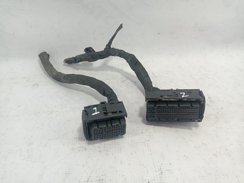 Arnés Conector Computadora Ecu Vw Passat Cc 2.0l T 09-12 (Usado)