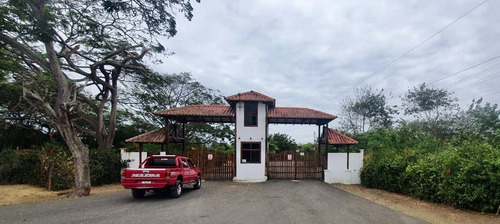 Terreno En Venta En Canoa, Ecuador, A Pocos Minutos Del Mar
