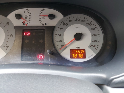 Renault Clio Sd 1.0 Expres 06 07 Lms Automóveis