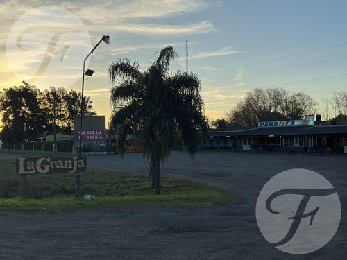 Oportunidad De Inversión En San Pedro Sobre Ruta 9 I Parador La Granja Con Salón Para 850 Comensales I Con Bajada Oficial Sobre Rn9 I Una Casa Con Pileta