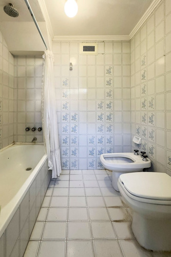 Casa En Venta En Barrio Parque Belen De Escobar