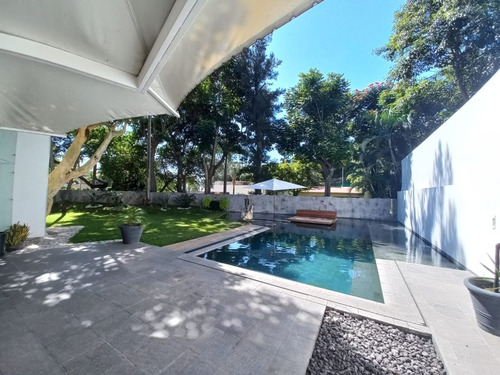Casa En Privada En Real Las Quintas, Cuernavaca, Morelos