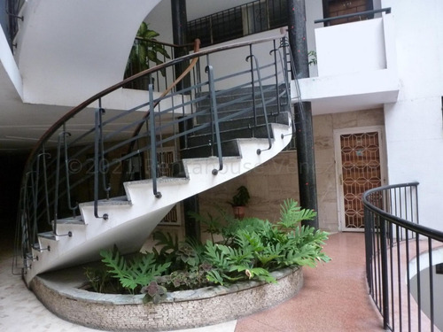 Imagen 14 de 14 de Venta De Apartamento Bello Monte Cod. 22-13670