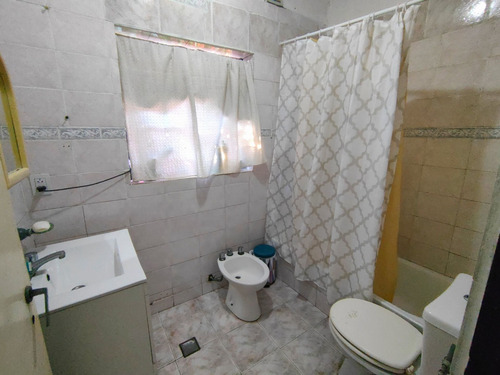 Venta Casa 4 Ambientes Palomar - Moron Permuta