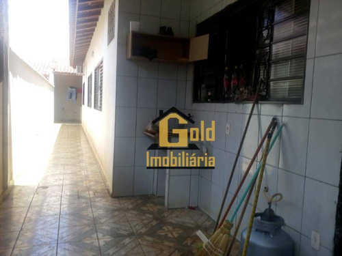 Casa Com 03 Dormitórios, 02 Vagas De Garagem No Bairro Palmares - Ca0480