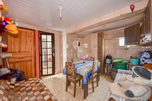 Imagem 13 de 17 de Sobrado Com 6 Dormitórios À Venda, 200 M² Por R$ 420.000,00 - Uberaba - Curitiba/pr - So0292