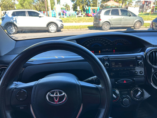 Toyota Etios 1.5 Xs