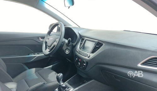 Imagen 8 de 10 de Hyundai Accent 2019 1.6 Hb Gl Mt