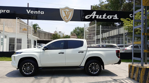 Mitsubishi L200 2.4 Cd Gls 4X4 At