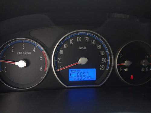 Imagen 5 de 14 de Hyundai Santa Fe 2.2 Gls Crdi 5at 7p Premium