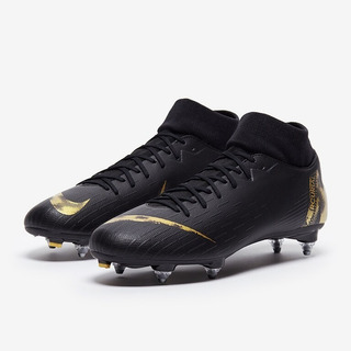 botines nike negros con dorado