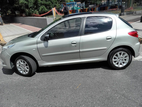 Peugeot 207 2011 1.6 Xt