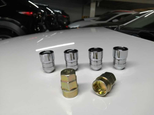 Set 4 Tuercas De Seguridad Toyota Yaris 2012-2021 2 Llaves