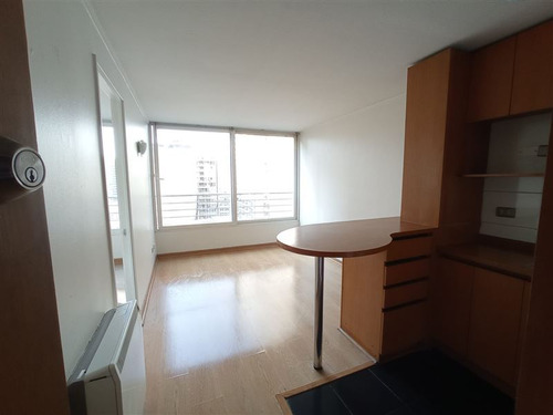 Departamento En Arriendo De 1 Dorm. En Santiago