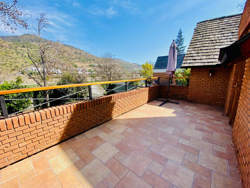 Impecable Casa En Santuario Del Valle