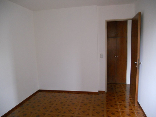 Imagen 6 de 7 de Venta Centro Corro Esq. Dean Funes 1 Dormitorio