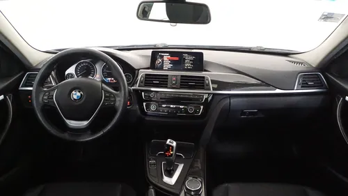 BMW Serie 3 2.0 330IA LUXURY LINE