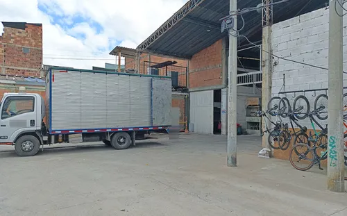 Bodega En Arriendo/venta En La Fraguita. Cod A11750100