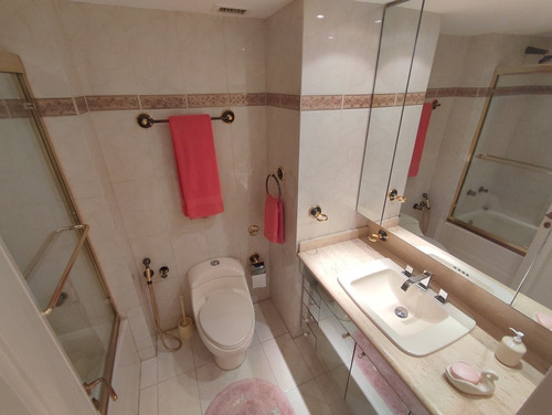 Imagen 9 de 19 de Venta De Pent House Duplex En Los Palos Grandes