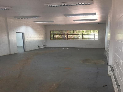 Imagem 13 de 30 de Galpão Em Cotia Reformado. - 14220