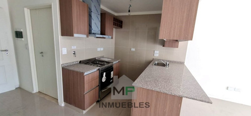 Imagen 5 de 15 de Cocina Incorporada - Balcon - Ambiente Amplio Y Luminoso