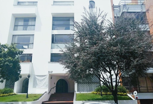 Apartamento En Venta En Bogotá Santa Bárbara. Cod 120113