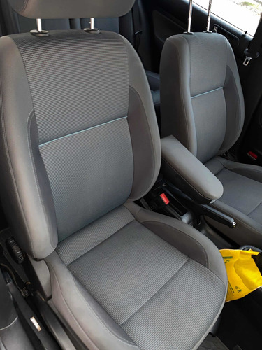 Imagen 11 de 11 de Volkswagen Golf 2010 1.6 Advance
