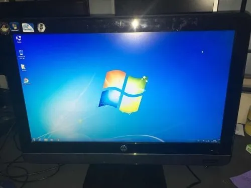 All in one HP Omni 200-5020 21.5" procesador Intel Pentium E5400 4GB de Ram 500GB HDD