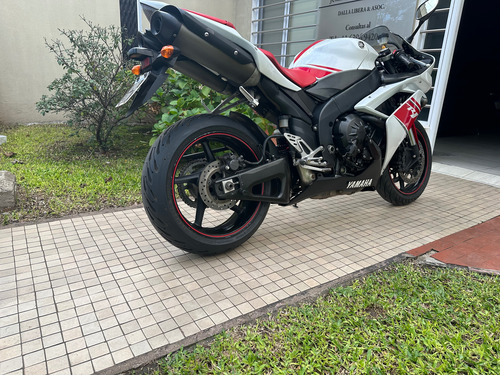 Yamaha R1 2008