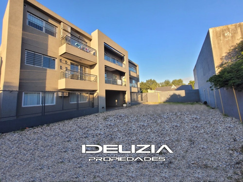 Imagen 6 de 14 de Venta De Departamento 2 Ambientes En Castelar Opotunidad