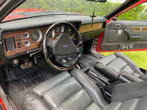 Mustang Rojo 1982