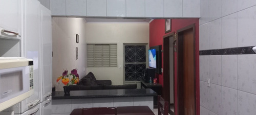 Imagem 6 de 13 de Casa 2 Qrts,um Sendo Suíte,garagem Espaçosa,