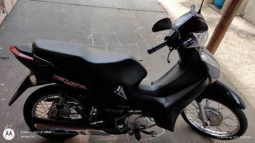 Imagem 4 de 4 de Honda Biz 110i