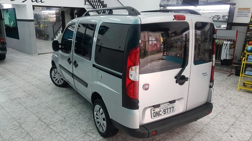 Imagem 6 de 13 de Fiat Doblo 2018 1.8 16v Essence 7l Flex 5p