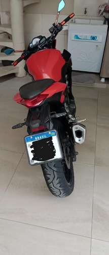 Moto Kawasaki, Impecável.