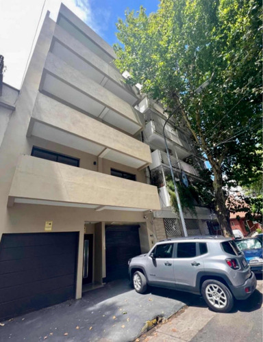 Venta 2 Amb Caballito A Estrenar Patio Propio Pb