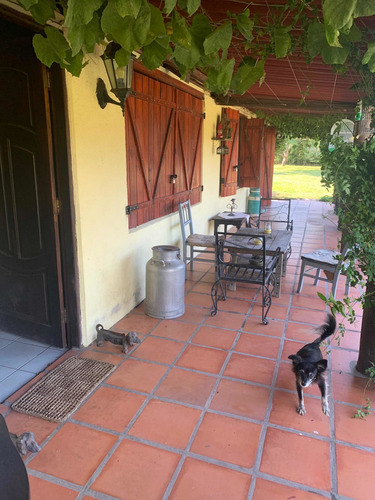 3 Hectáreas Con Gran Casa, Galpón , Piscina, Vista Al Rio