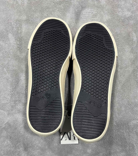 Tenis Bambas Zara Slip On Negros Unisex Número 25 7usa (Usado)