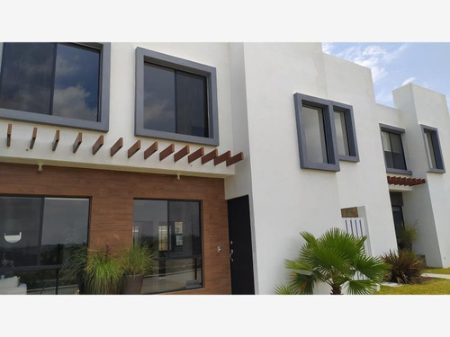 Imagen 2 de 4 de Casa Uso De Suelo En Venta Bosques Del Sayab